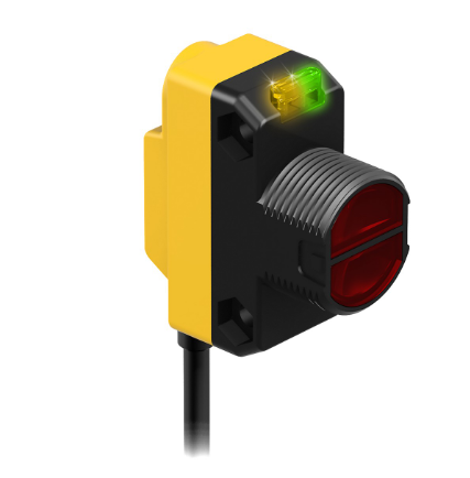 Cam bien quang banner qs18ep6cv15
