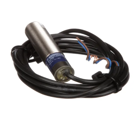 Cam bien quang telemecanique xu8m18ma230